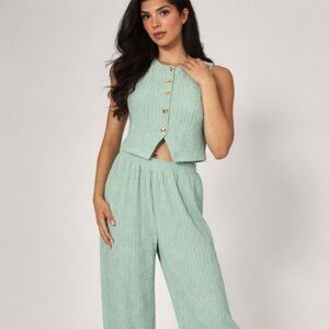 NWT Women's Mint Green Sleeveless Button Sexy Top and Bottoms Set Crinkle M